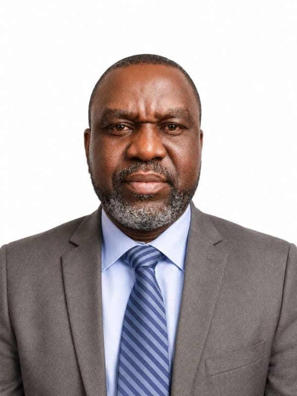 Portrait of Engr. Dr. Ayo Medubi, Chief Executive Officer & Principal Geotechnical Engineer